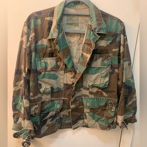 Camo coat- size small- unisex- well loved condition